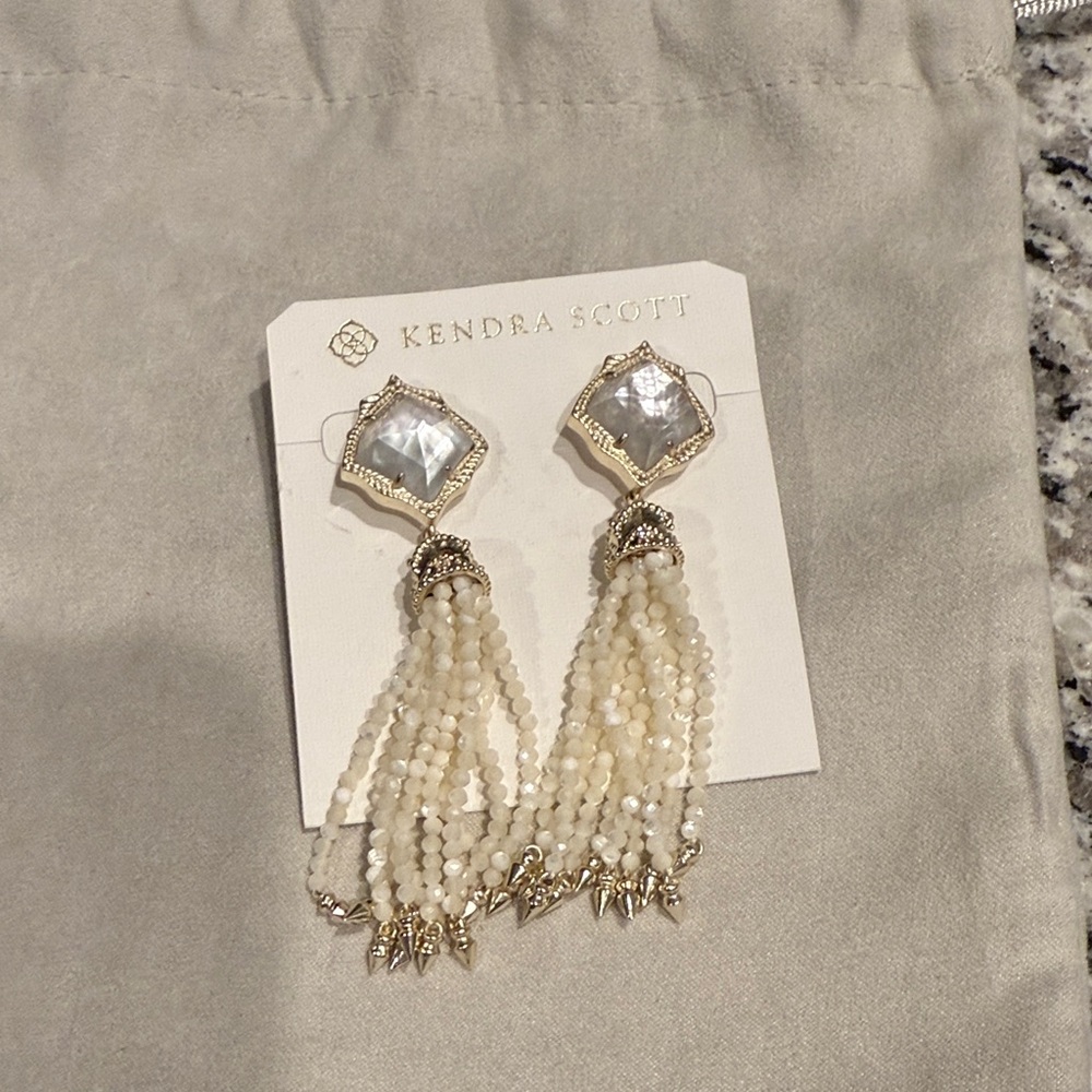 Kendra Scott Silver and Cream Earrings